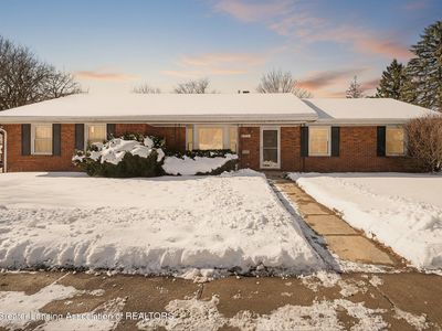2201 Post Oak Ln, Lansing, MI, 48912