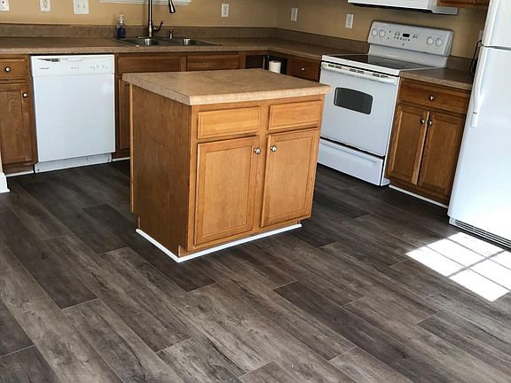 3rd image of 101 Margate Dr