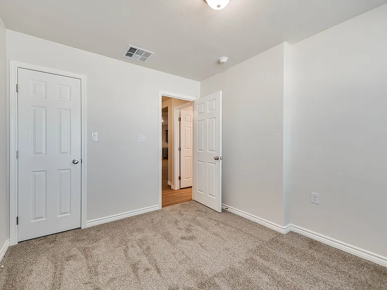 1325 Hogback Way — Photo 16