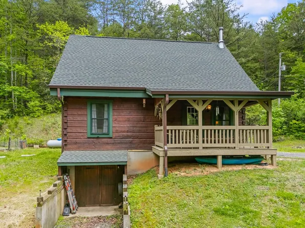 1374 Long Branch Rd, Marble, NC 28905