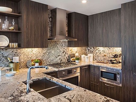 2nd image of 740 N Hudson Ave #504