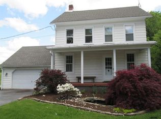 1820 Woodberry Rd, York, PA 17408