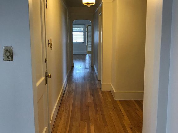 4th image of 200 N Elmwood Ave #2