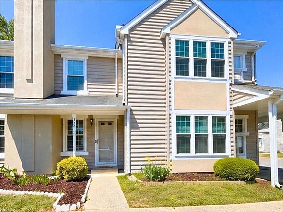 2nd image of 358 Rivers Ridge Cir