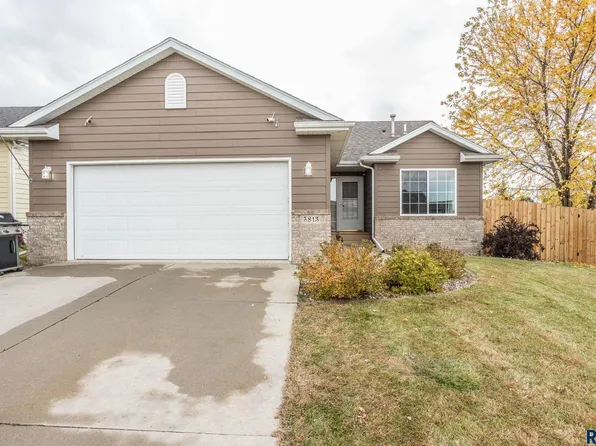 5813 W Hemlock Dr, Sioux Falls, SD 57107