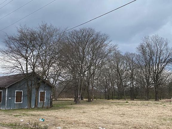 5th image of 704 E Avenue A