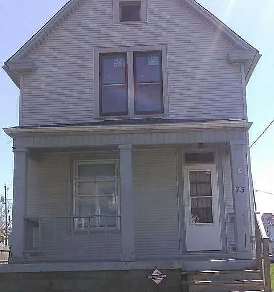 73 E Blake Ave — Photo 1