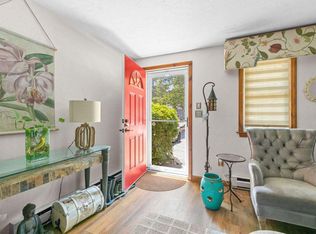 300 Falmouth Rd APT 20C, Mashpee, MA 02649