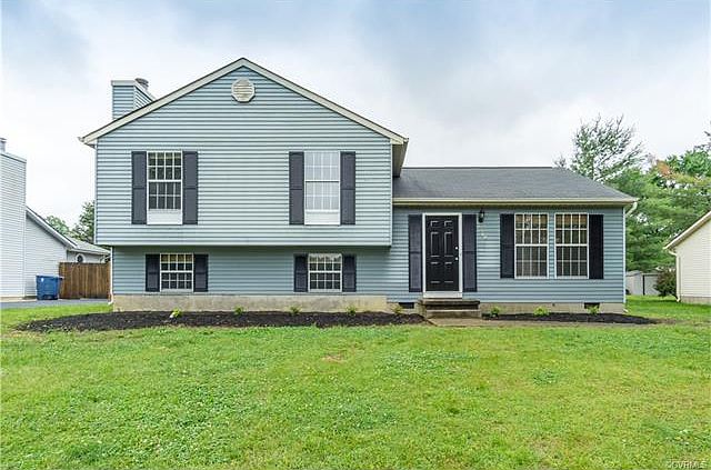 1st image of 4619 Halleys Cir