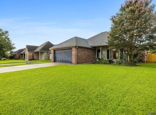 40428 Fox Run Dr, Gonzales, LA 70737