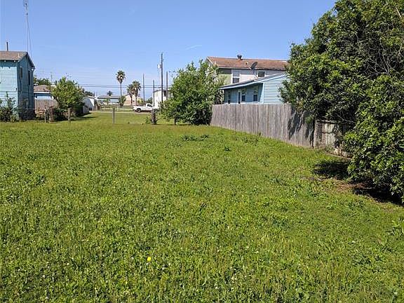 4th image of 2107 Hollywood Ave