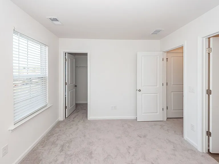 4633 Forest Hills Dr #1303 — Photo 45