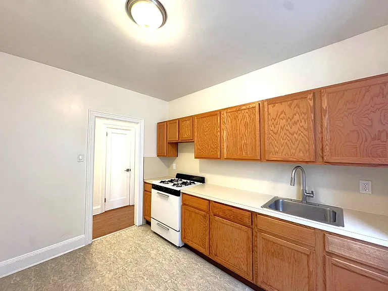 2203 Harman St #B2 — Photo 14