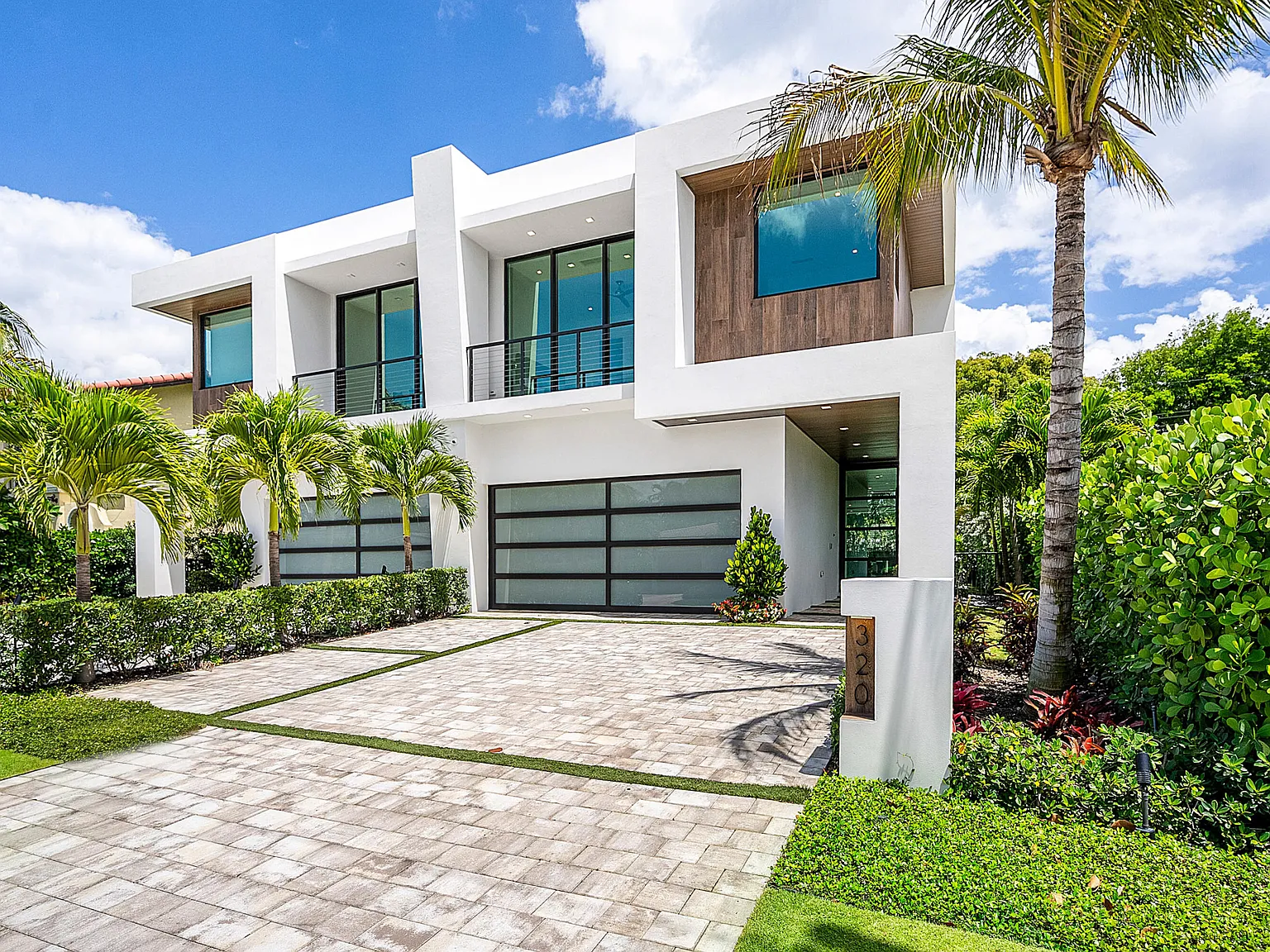4 bed, 4.5 bath, 3123 sqft, $30,000 — Photo 4