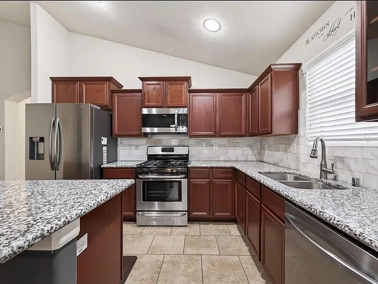 5703 Casa Martin Dr — Photo 8