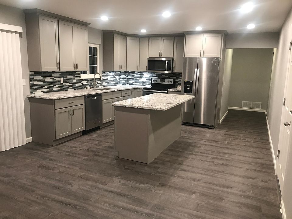 Brand NEW Remodeled Kitchen 
