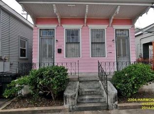 2204 Harmony St, New Orleans, LA 70115