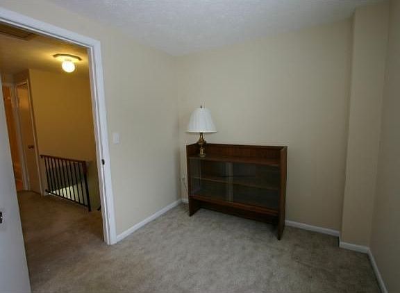 2nd image of 34 Greenway Blvd
