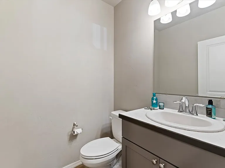 29 N Mingus Ave — Photo 16