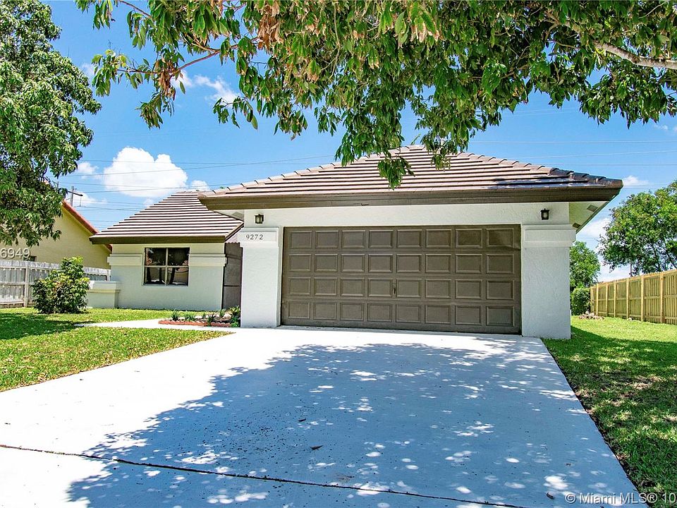 2nd image of 9272 Sun Pointe Dr