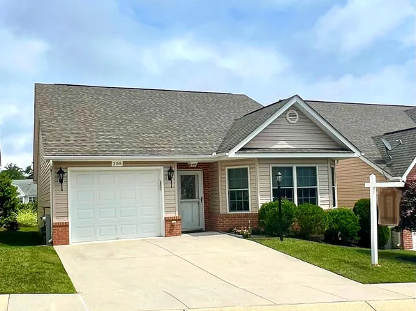 208 Frock Dr #26, Westminster, MD 21157