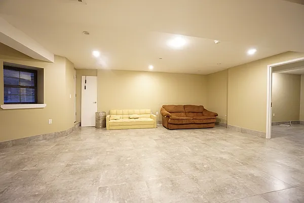 Rented by Rennit Inc. | media 4