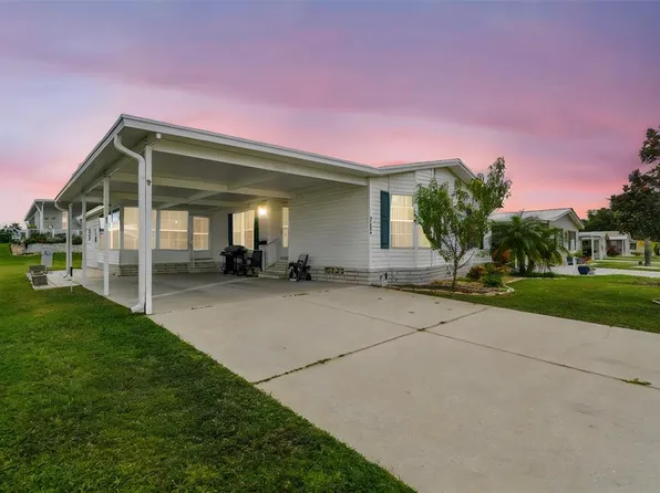 37544 Corey Lewis Ave, Zephyrhills, FL 33541