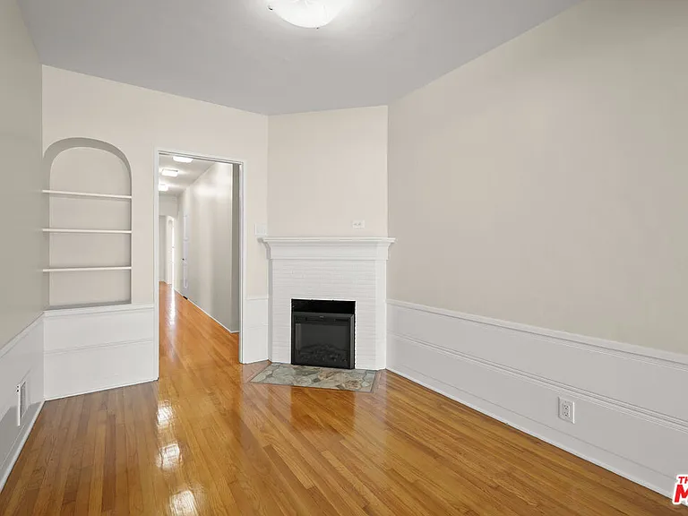 3960 Welland Ave — Photo 10