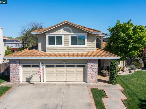 2486 Del Monte Dr, Fairfield, CA 94534