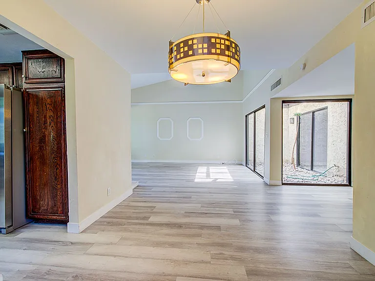 2574 Pera Cir — Photo 40