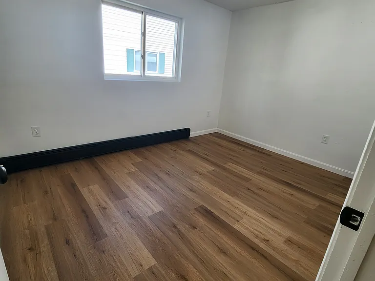 5 Irene St #8 — Photo 6