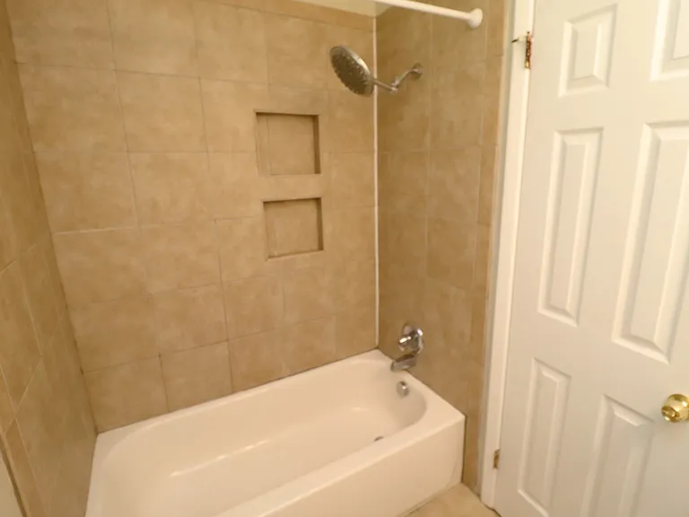829 Carlisle St — Photo 25