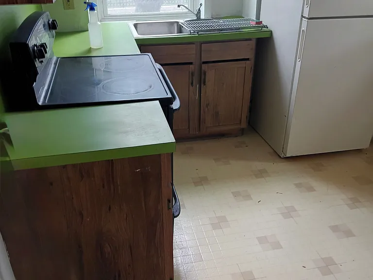 292 S Franklin St #29 — Photo 6