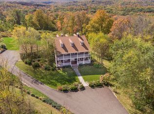 8 Longmeadow Ln, Redding, CT 06896