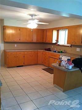3rd image of 146 Eloise Dr