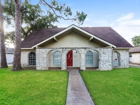 10511 Sagepine Ln, Houston, TX 77089