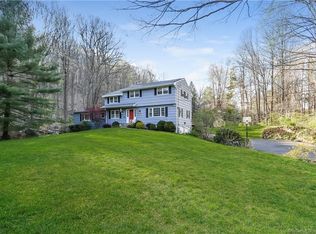 49 Tackora Trl, Ridgefield, CT 06877