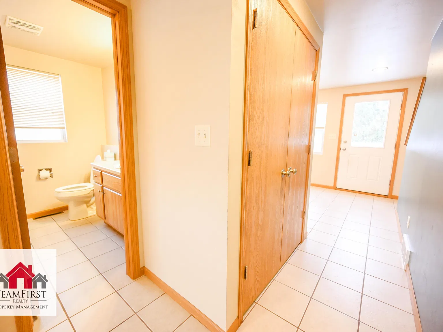 2135 S Broadway Ave - 1 — Photo 4