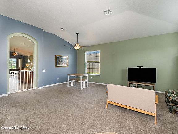 5th image of 1345 Dittmer Cir SE