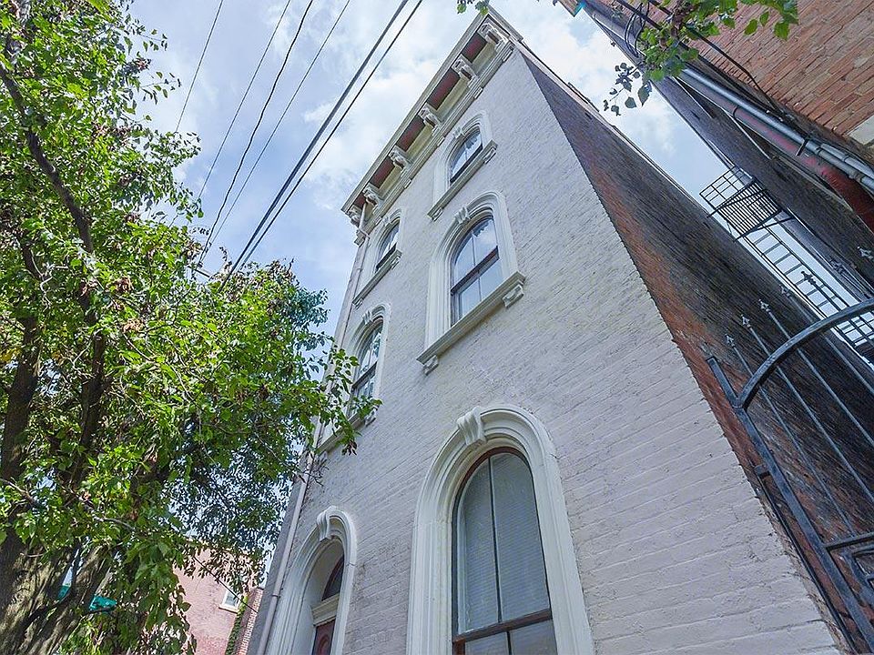 2nd image of 225 Orchard St #6ed15e772