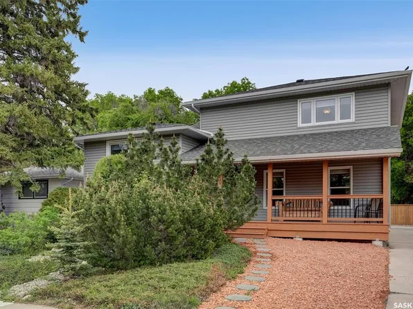 209 Douglas AVENUE E, Regina, SK S4N 1H4
