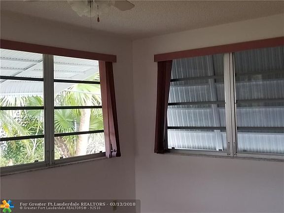 4th image of 4711 NW 49th Pl