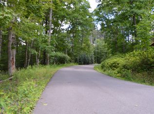 192 Azalea Ln, Terra Alta, WV 26764