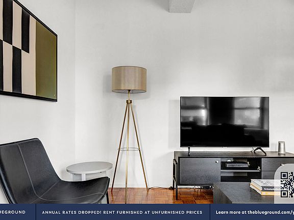 3rd image of 360 W 34th St APT 4E