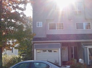 10 Mercer Pl, Staten Island, NY 10308