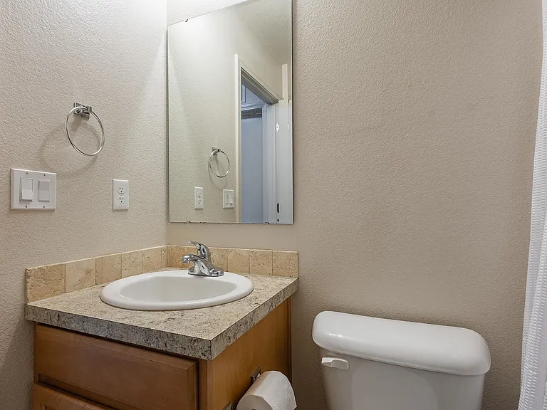 143 E Rose Lake Dr — Photo 33