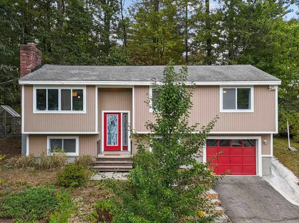 49 New Searles Road, Nashua, NH 03062