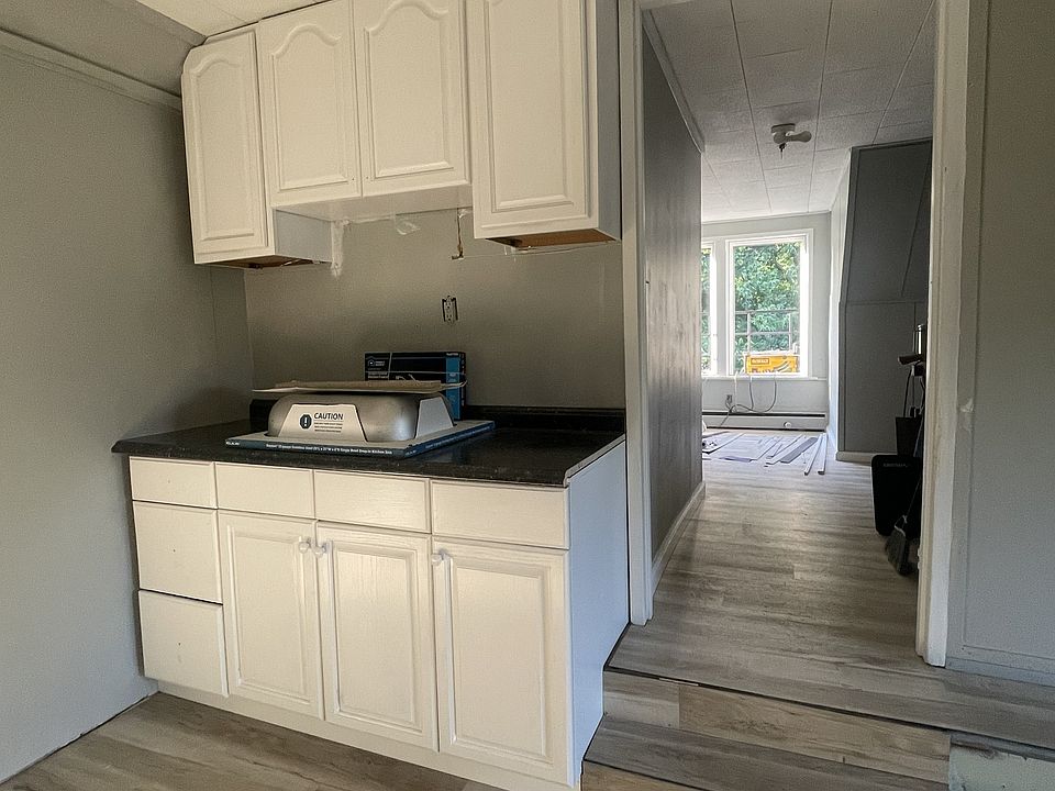 1st image of 2414 Norwood Ave APT 5