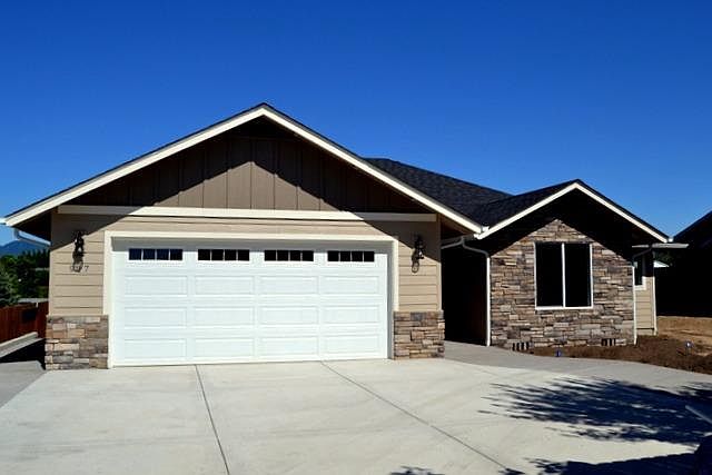 1st image of 917 SW Harvest Dr