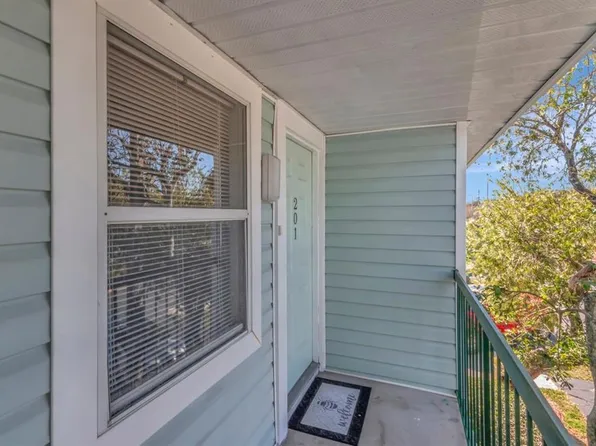 5004 Terrace Palms Cir Unit 201, Tampa, FL 33617